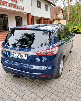 Ford S-Max cena 53900 przebieg: 173500, rok produkcji 2016 z Ujście małe 301